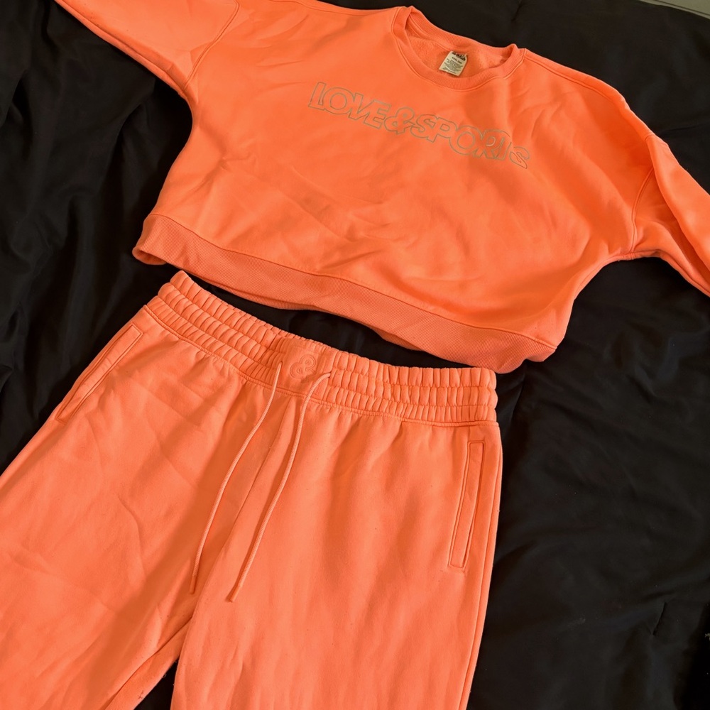 Love & Sports Orange Matching Sweatpants Sweatshirt Set